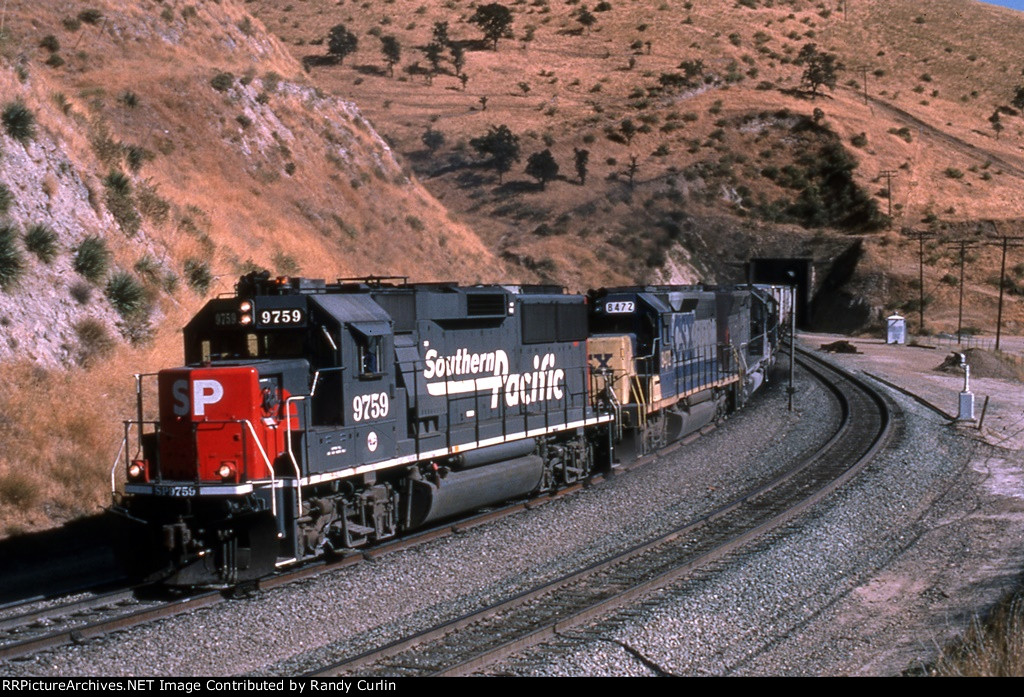 SP 9759 East at Tunnel 5